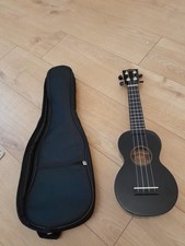 Mahalo Ukulele + Bag BLACK