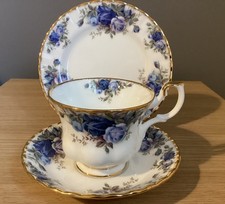Royal Albert Moonlight Rose