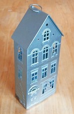 Empty Marks & Spencer M&S