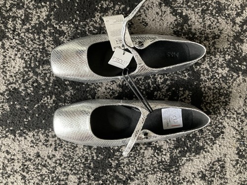Silver metallic low heel - silver,
