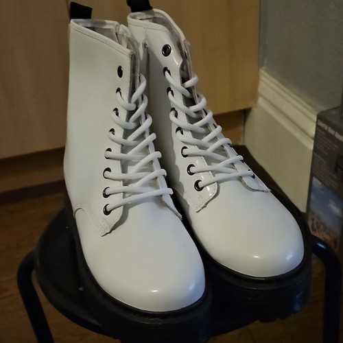 Women white lace up - d-10,