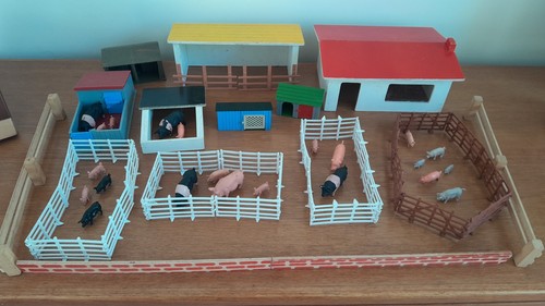 Vintage toy farm pieces - farm,