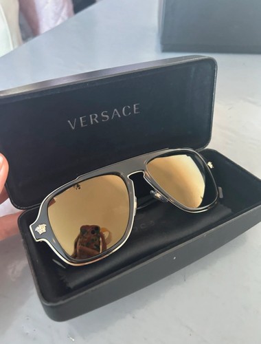 Black and gold reflective - gold,