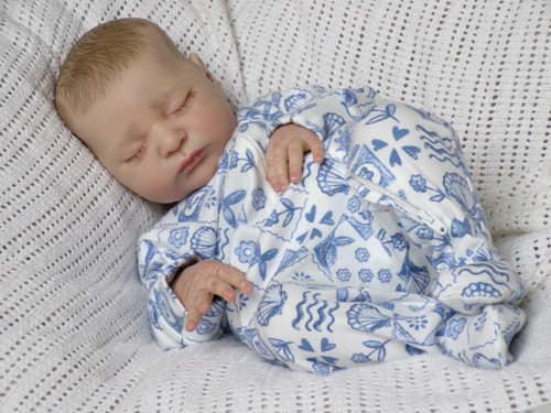Reborn baby girl - girl, laura