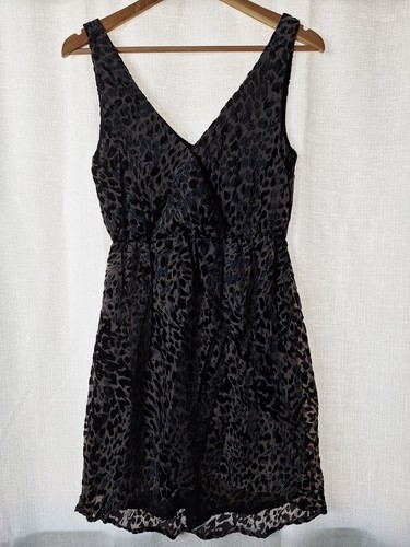 Black dress velvet cheeta - h&m,