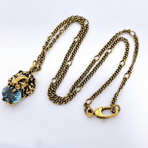 Gucci lion head - head, pendant