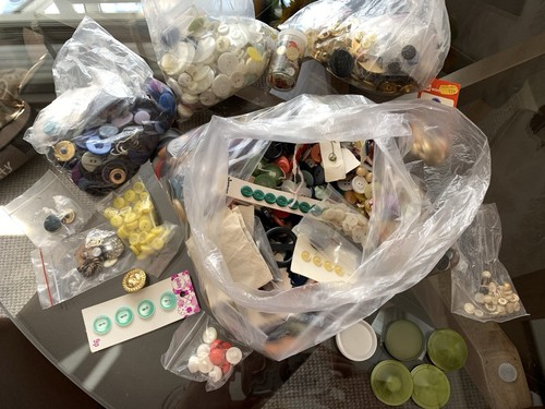 Mixed vintage buttons kg - mixed, 1.5