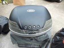 Givi V46 Tech top box good condition comes with 2 keys clean inside and out