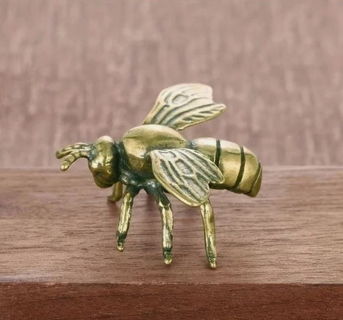 Solid brass honey bee - solid,