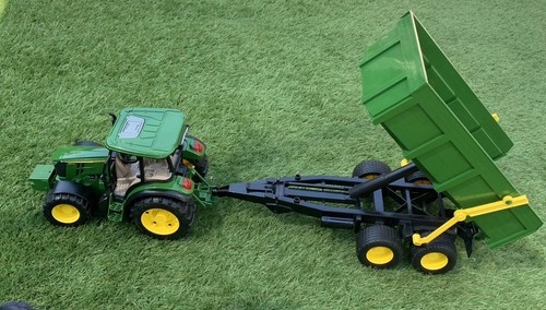 Bruder 2014 john deere 5115m - 2014,