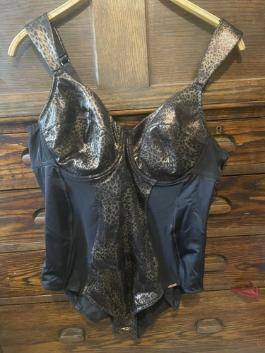 Figleaves curve black gold