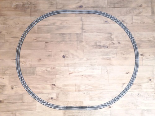 Hornby oval track layout - oval,