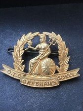 Greshams School OTC Officer Training Corps Original British Army Cap Badge
