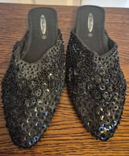 LADIES ITALIAN FLAT BEADED