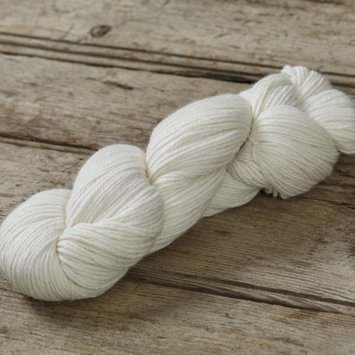 Undyed baby alpaca - dk,