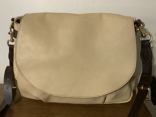 Dooney bourke bone - &, /