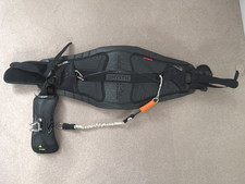 Mystic "The Legend" Kitesurf harness M/L with M Bar Spreader in Excellent Cond