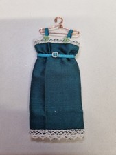 Dolls House Miniatures- Ladies