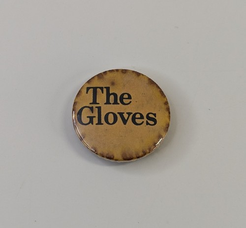 Vintage pin badge the gloves - pin,