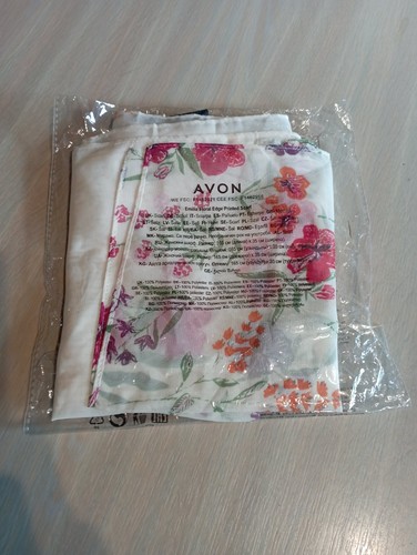 Avon scarf emilia - emilia, edge