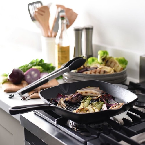 Creuset styled cast iron - le,