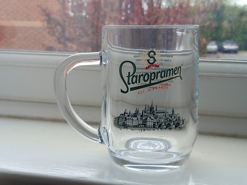 Staropramen pint nucleated 20 - pint,