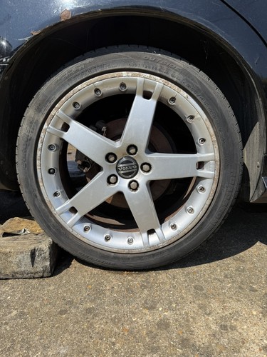 Genuine volvo medea - volvo, split
