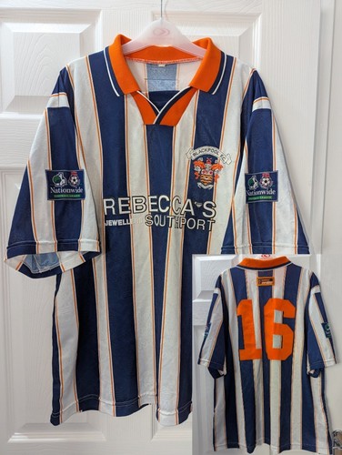 Match worn blackpool third - match,