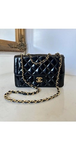 Chanel classic flap bag - chanel, black
