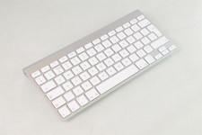 Apple A1314 Wireless Keyboard English Bluetooth QWERTY