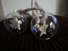 ⭐️ 2 Glass Open Baubles