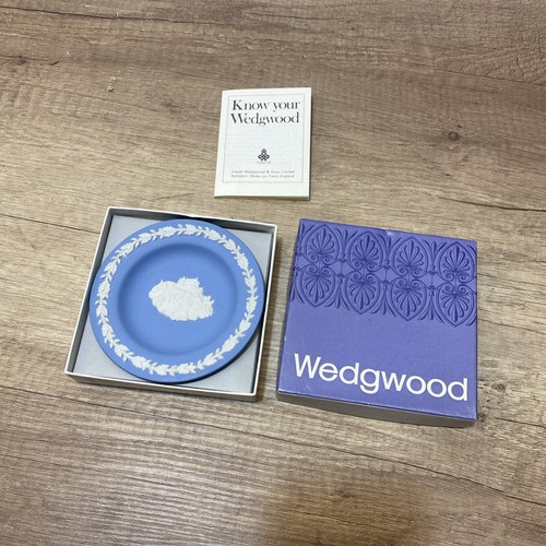 Vintage wedgwood blue - blue, plate