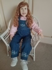 THE ASHTON DRAKE GALLERIES   " HANGING OUT WITH HANNAH. "