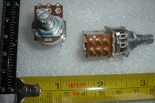 B25k 25k ohm lin - , push/pull