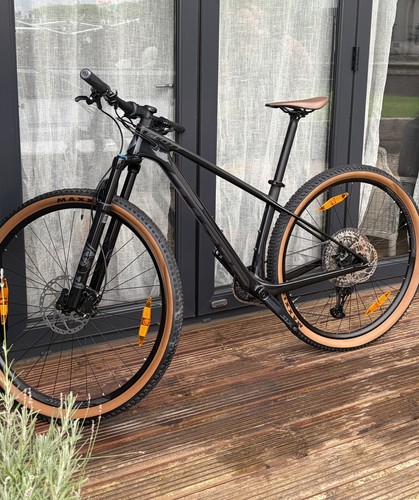 Bargain brand new black scott - new,