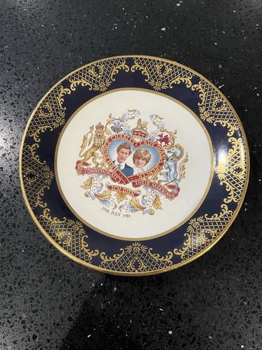 King charles and lady - and,