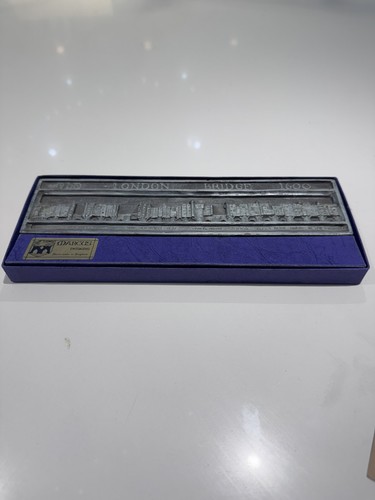 Vintage wall plaque marcus - vintage,