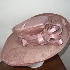 STUNNING WIDE BRIMMED HAT -