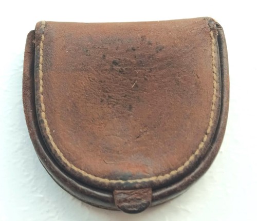 Antique sovereign half - ,
