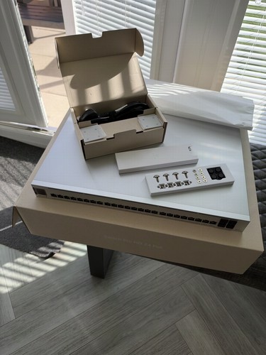 Ubiquiti unifi switch - ubiquiti, hd
