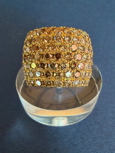Solid 18k yellow gold ctw - 18k,