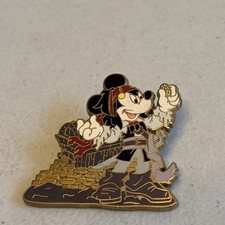 DISNEY PIRATES OF THE