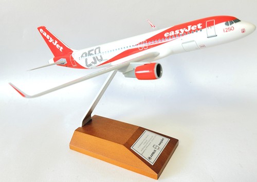 Airbus a320 easyjet 250th - easyjet,
