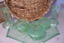 VINTAGEART DECO GREEN GLASS DRESSING TABLE SET