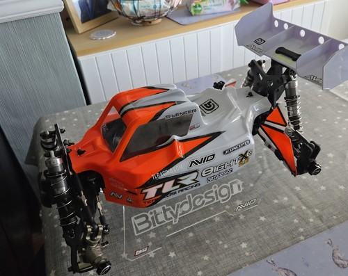 Losi 1 8 buggy - 1/8, sanwa