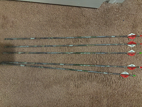 Carbon arrows - ,
