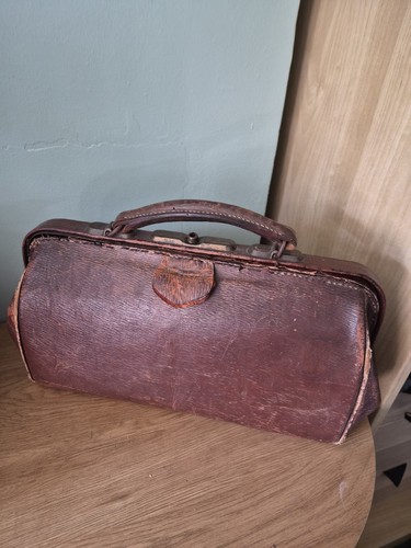 Vintage cow hide doctors - vintage, bag