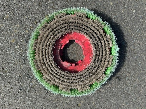 Refurbished scrub brush - 15”,