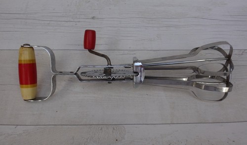 Vintage skyline whisk - whisk, /