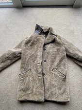 Hea Tona sheepskin shearing